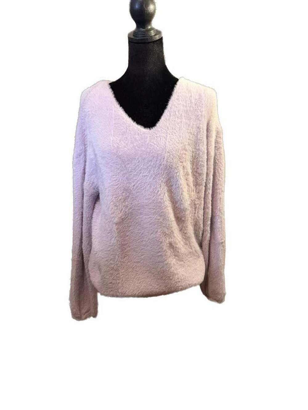 Fate Lavender Fuzzy Eyelash Knit V-Neck Sweater Size S/M